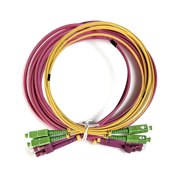 Large-distance station optical cable